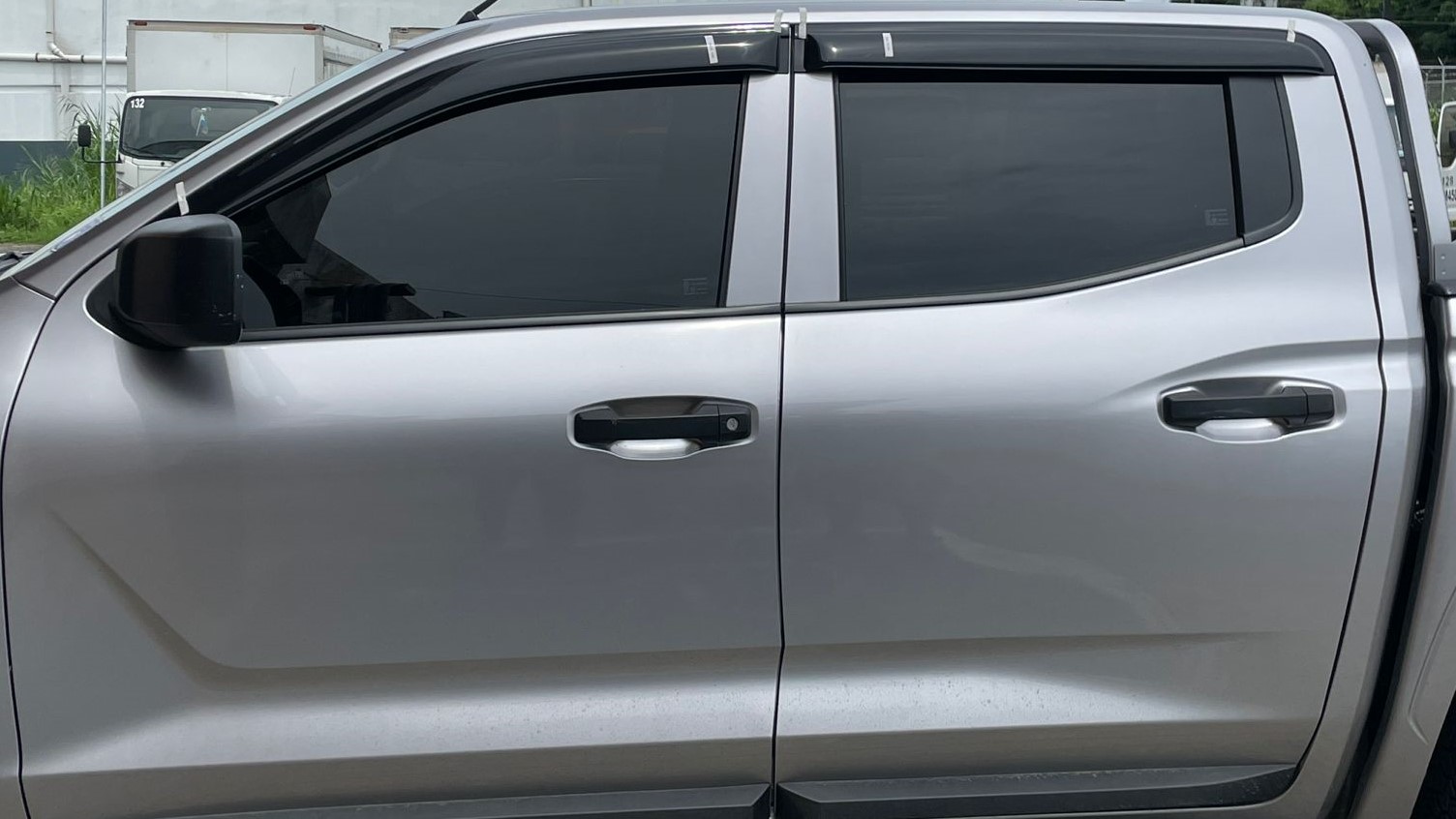 Viseras Mitsubishi L200 - 2025